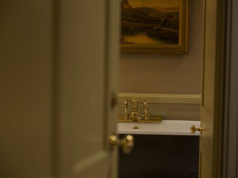 ‘s bathroom